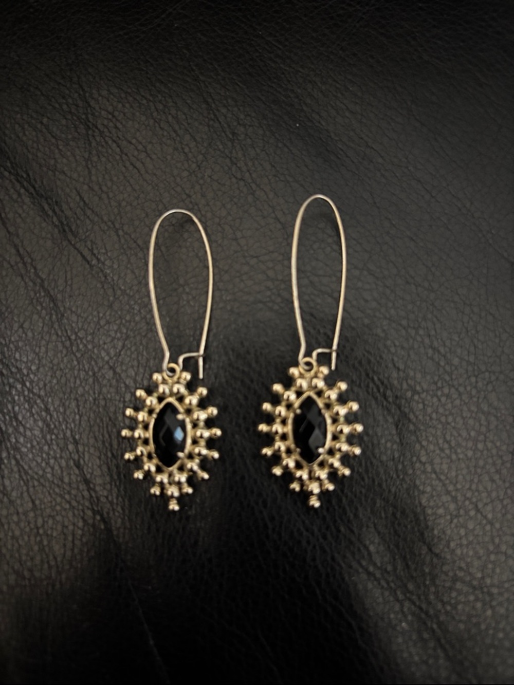 Kendra Scott Faceted Onyx Starburst Gold-Plated Brass Drop Earrings - Picture 3 of 4